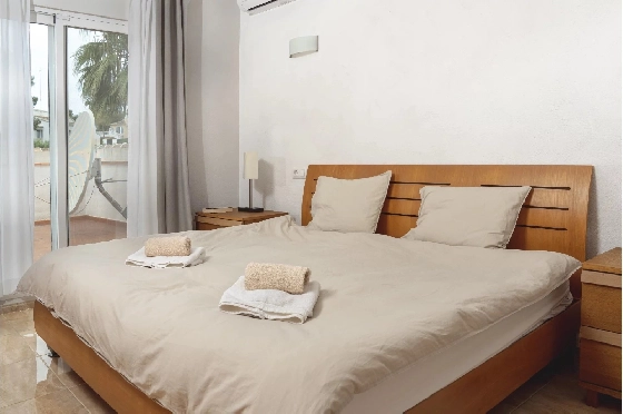Villa in Javea zu verkaufen, Espace de vie 220 m², Klimaanlage, 4 Chambres &agrave; coucher, 2 Badezimmer, Pool, ref.: BS-83565899-23