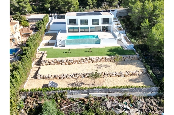 Villa in Javea zu verkaufen, Espace de vie 300 m², Klimaanlage, 4 Chambres &agrave; coucher, 4 Badezimmer, Pool, ref.: BS-83618032-1