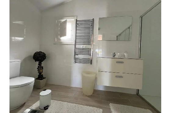 Villa in Javea zu verkaufen, Espace de vie 210 m², Klimaanlage, 4 Chambres &agrave; coucher, 2 Badezimmer, Pool, ref.: BS-83627230-20