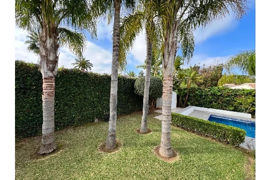 Villa in Javea zu verkaufen, Espace de vie 210 m², Klimaanlage, 4 Chambres &agrave; coucher, 2 Badezimmer, Pool, ref.: BS-83627230-29