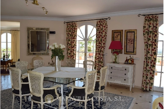 Villa in Pedreguer zu verkaufen, Espace de vie 425 m², Baujahr 2006, + Fussbodenheizung, Klimaanlage, Terrain 1382 m², 5 Chambres &agrave; coucher, 4 Badezimmer, Pool, ref.: MV-2376-13
