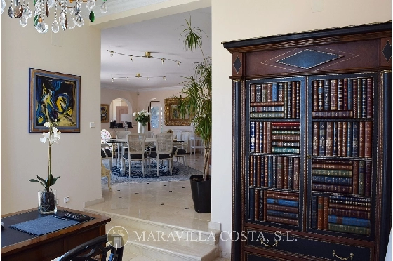Villa in Pedreguer zu verkaufen, Espace de vie 425 m², Baujahr 2006, + Fussbodenheizung, Klimaanlage, Terrain 1382 m², 5 Chambres &agrave; coucher, 4 Badezimmer, Pool, ref.: MV-2376-15
