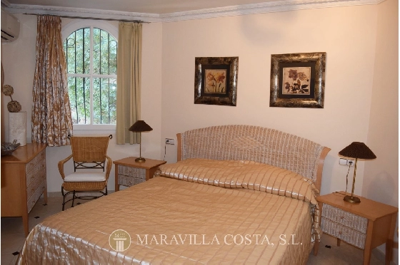 Villa in Pedreguer zu verkaufen, Espace de vie 425 m², Baujahr 2006, + Fussbodenheizung, Klimaanlage, Terrain 1382 m², 5 Chambres &agrave; coucher, 4 Badezimmer, Pool, ref.: MV-2376-18