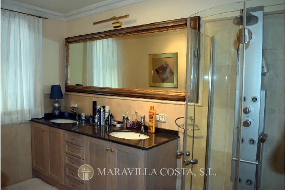 Villa in Pedreguer zu verkaufen, Espace de vie 425 m², Baujahr 2006, + Fussbodenheizung, Klimaanlage, Terrain 1382 m², 5 Chambres &agrave; coucher, 4 Badezimmer, Pool, ref.: MV-2376-22