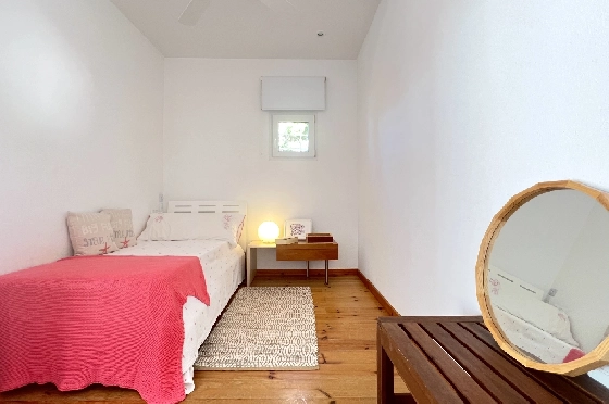 Villa in Denia(Las Rotas) zu verkaufen, Espace de vie 280 m², Baujahr 1989, Zustand gepflegt, + Zentralheizung, Terrain 1150 m², 5 Chambres &agrave; coucher, 4 Badezimmer, Pool, ref.: SC-T0424-19