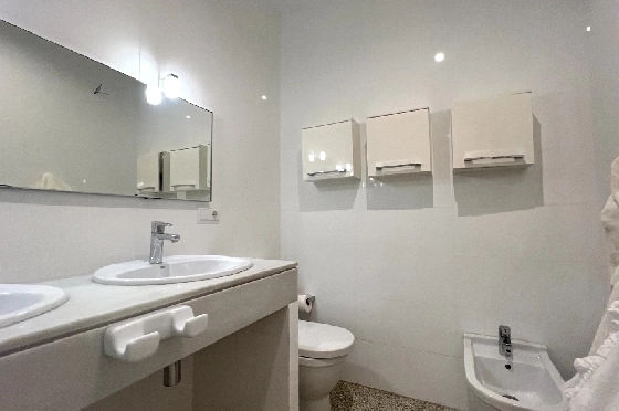 Villa in Denia(Las Rotas) zu verkaufen, Espace de vie 280 m², Baujahr 1989, Zustand gepflegt, + Zentralheizung, Terrain 1150 m², 5 Chambres &agrave; coucher, 4 Badezimmer, Pool, ref.: SC-T0424-20