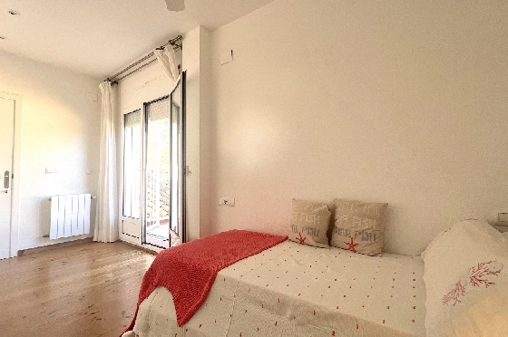 Villa in Denia(Las Rotas) zu verkaufen, Espace de vie 280 m², Baujahr 1989, Zustand gepflegt, + Zentralheizung, Terrain 1150 m², 5 Chambres &agrave; coucher, 4 Badezimmer, Pool, ref.: SC-T0424-23