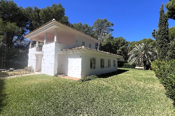 Villa in Denia(Las Rotas) zu verkaufen, Espace de vie 280 m², Baujahr 1989, Zustand gepflegt, + Zentralheizung, Terrain 1150 m², 5 Chambres &agrave; coucher, 4 Badezimmer, Pool, ref.: SC-T0424-29