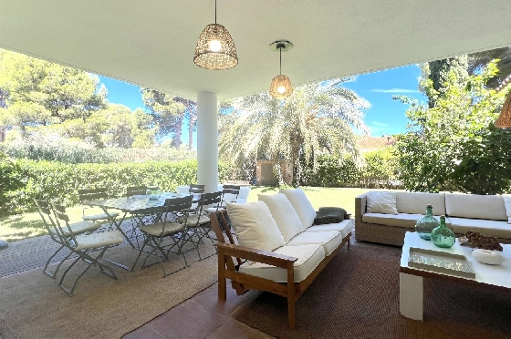Villa in Denia(Las Rotas) zu verkaufen, Espace de vie 280 m², Baujahr 1989, Zustand gepflegt, + Zentralheizung, Terrain 1150 m², 5 Chambres &agrave; coucher, 4 Badezimmer, Pool, ref.: SC-T0424-30