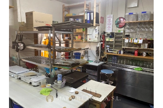 Investition in Javea zu verkaufen, Espace de vie 140 m², Klimaanlage, Pool, ref.: MV-2503-11