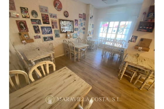 Investition in Javea zu verkaufen, Espace de vie 140 m², Klimaanlage, Pool, ref.: MV-2503-5