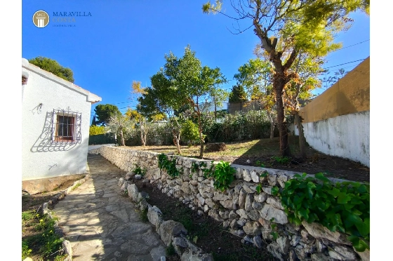 Villa in Javea zu verkaufen, Espace de vie 176 m², Baujahr 1980, Klimaanlage, Terrain 1606 m², 3 Chambres &agrave; coucher, 3 Badezimmer, Pool, ref.: MV-M-2510-12
