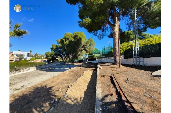 Villa in Javea zu verkaufen, Espace de vie 176 m², Baujahr 1980, Klimaanlage, Terrain 1606 m², 3 Chambres &agrave; coucher, 3 Badezimmer, Pool, ref.: MV-M-2510-16
