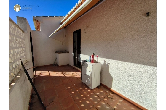 Villa in Javea zu verkaufen, Espace de vie 176 m², Baujahr 1980, Klimaanlage, Terrain 1606 m², 3 Chambres &agrave; coucher, 3 Badezimmer, Pool, ref.: MV-M-2510-28