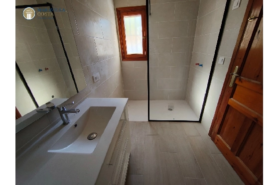 Villa in Javea zu verkaufen, Espace de vie 176 m², Baujahr 1980, Klimaanlage, Terrain 1606 m², 3 Chambres &agrave; coucher, 3 Badezimmer, Pool, ref.: MV-M-2510-36