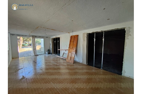 Villa in Javea zu verkaufen, Espace de vie 176 m², Baujahr 1980, Klimaanlage, Terrain 1606 m², 3 Chambres &agrave; coucher, 3 Badezimmer, Pool, ref.: MV-M-2510-41