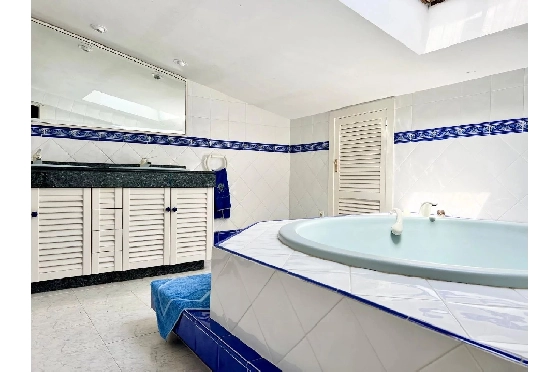 Villa in Javea zu verkaufen, Espace de vie 450 m², Klimaanlage, 6 Chambres &agrave; coucher, 6 Badezimmer, Pool, ref.: BS-82754369-31