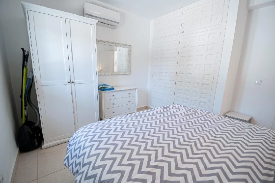 Villa in Benissa(San Jaime) zu verkaufen, Espace de vie 240 m², Klimaanlage, 6 Chambres &agrave; coucher, 3 Badezimmer, Pool, ref.: COB-3449-10535-10