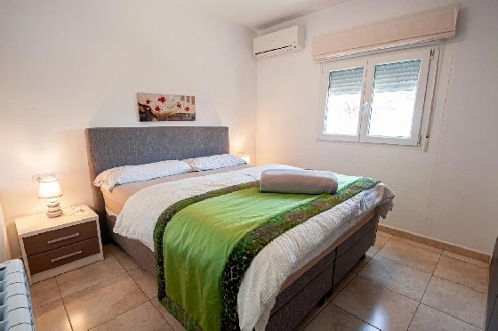 Villa in Benissa(San Jaime) zu verkaufen, Espace de vie 240 m², Klimaanlage, 6 Chambres &agrave; coucher, 3 Badezimmer, Pool, ref.: COB-3449-10535-18