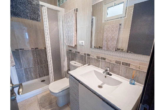 Villa in Benissa(San Jaime) zu verkaufen, Espace de vie 240 m², Klimaanlage, 6 Chambres &agrave; coucher, 3 Badezimmer, Pool, ref.: COB-3449-10535-20