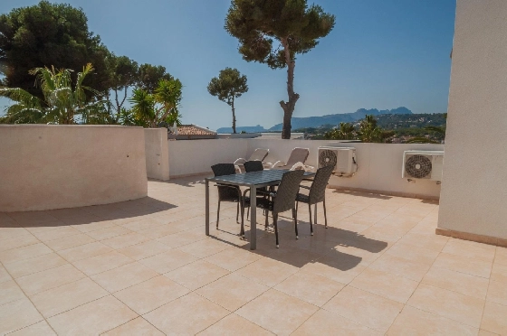 Villa in Benissa(San Jaime) zu verkaufen, Espace de vie 240 m², Klimaanlage, 6 Chambres &agrave; coucher, 3 Badezimmer, Pool, ref.: COB-3449-10535-26