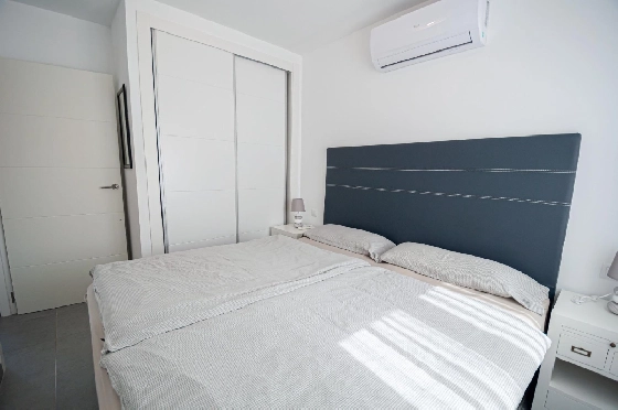 Villa in Benissa(San Jaime) zu verkaufen, Espace de vie 240 m², Klimaanlage, 6 Chambres &agrave; coucher, 3 Badezimmer, Pool, ref.: COB-3449-10535-30