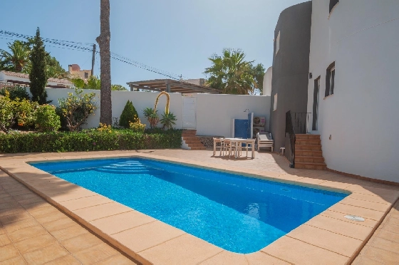 Villa in Benissa(San Jaime) zu verkaufen, Espace de vie 240 m², Klimaanlage, 6 Chambres &agrave; coucher, 3 Badezimmer, Pool, ref.: COB-3449-10535-38