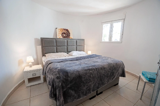 Villa in Benissa(San Jaime) zu verkaufen, Espace de vie 240 m², Klimaanlage, 6 Chambres &agrave; coucher, 3 Badezimmer, Pool, ref.: COB-3449-10535-6