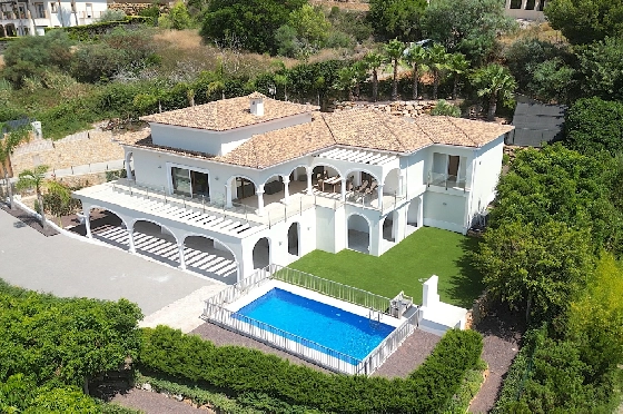 Villa in Javea(Ermita) zu verkaufen, Espace de vie 400 m², Baujahr 2018, Zustand neuwertig, + Fussbodenheizung, Klimaanlage, Terrain 1596 m², 3 Chambres &agrave; coucher, 2 Badezimmer, Pool, ref.: AS-0624-1