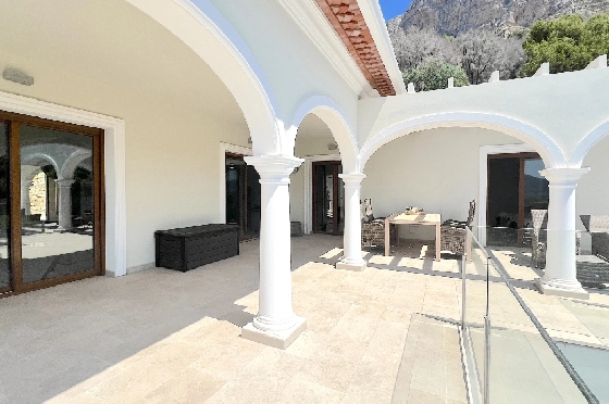 Villa in Javea(Ermita) zu verkaufen, Espace de vie 400 m², Baujahr 2018, Zustand neuwertig, + Fussbodenheizung, Klimaanlage, Terrain 1596 m², 3 Chambres &agrave; coucher, 2 Badezimmer, Pool, ref.: AS-0624-33
