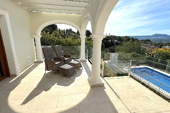 Villa in Javea(Ermita) zu verkaufen, Espace de vie 400 m², Baujahr 2018, Zustand neuwertig, + Fussbodenheizung, Klimaanlage, Terrain 1596 m², 3 Chambres &agrave; coucher, 2 Badezimmer, Pool, ref.: AS-0624-35