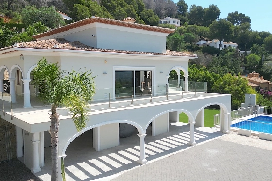 Villa in Javea(Ermita) zu verkaufen, Espace de vie 400 m², Baujahr 2018, Zustand neuwertig, + Fussbodenheizung, Klimaanlage, Terrain 1596 m², 3 Chambres &agrave; coucher, 2 Badezimmer, Pool, ref.: AS-0624-42