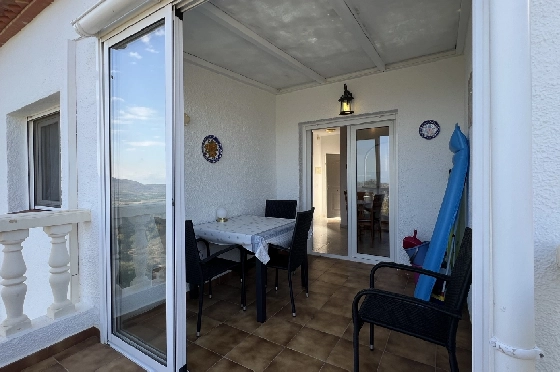 Reihenhaus-Mitte in Pedreguer(Monte Pedreguer) zu verkaufen, Espace de vie 90 m², Baujahr 2002, Zustand gepflegt, + KLIMA, Klimaanlage, Terrain 109 m², 2 Chambres &agrave; coucher, 1 Badezimmer, Pool, ref.: AS-0724-14