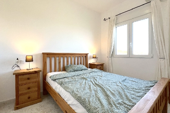 Reihenhaus-Mitte in Pedreguer(Monte Pedreguer) zu verkaufen, Espace de vie 90 m², Baujahr 2002, Zustand gepflegt, + KLIMA, Klimaanlage, Terrain 109 m², 2 Chambres &agrave; coucher, 1 Badezimmer, Pool, ref.: AS-0724-16