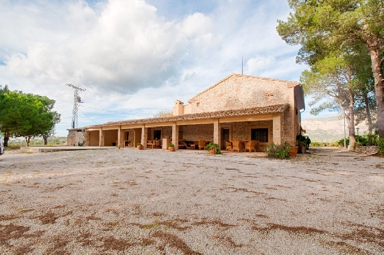 Finca in Gata de Gorgos zu verkaufen, Espace de vie 450 m², Baujahr 1900, + Ofen, Klimaanlage, Terrain 20000 m², 4 Chambres &agrave; coucher, 2 Badezimmer, Pool, ref.: AM-11846DA-1