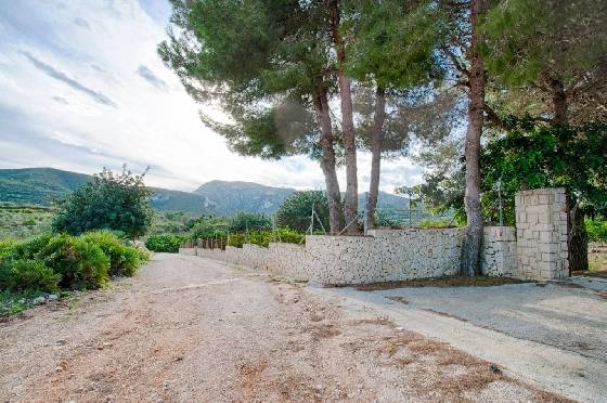 Finca in Gata de Gorgos zu verkaufen, Espace de vie 450 m², Baujahr 1900, + Ofen, Klimaanlage, Terrain 20000 m², 4 Chambres &agrave; coucher, 2 Badezimmer, Pool, ref.: AM-11846DA-13