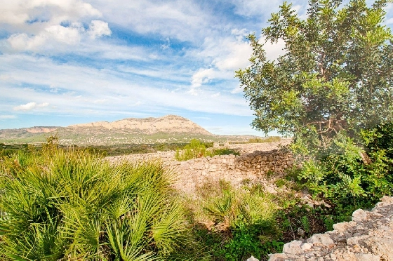 Finca in Gata de Gorgos zu verkaufen, Espace de vie 450 m², Baujahr 1900, + Ofen, Klimaanlage, Terrain 20000 m², 4 Chambres &agrave; coucher, 2 Badezimmer, Pool, ref.: AM-11846DA-18