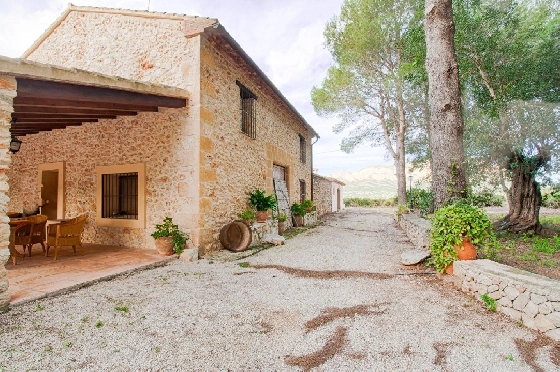 Finca in Gata de Gorgos zu verkaufen, Espace de vie 450 m², Baujahr 1900, + Ofen, Klimaanlage, Terrain 20000 m², 4 Chambres &agrave; coucher, 2 Badezimmer, Pool, ref.: AM-11846DA-2