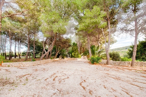 Finca in Gata de Gorgos zu verkaufen, Espace de vie 450 m², Baujahr 1900, + Ofen, Klimaanlage, Terrain 20000 m², 4 Chambres &agrave; coucher, 2 Badezimmer, Pool, ref.: AM-11846DA-21