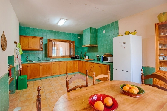 Finca in Gata de Gorgos zu verkaufen, Espace de vie 450 m², Baujahr 1900, + Ofen, Klimaanlage, Terrain 20000 m², 4 Chambres &agrave; coucher, 2 Badezimmer, Pool, ref.: AM-11846DA-30