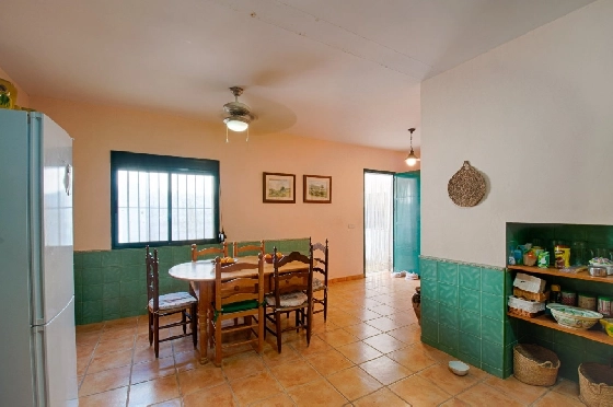 Finca in Gata de Gorgos zu verkaufen, Espace de vie 450 m², Baujahr 1900, + Ofen, Klimaanlage, Terrain 20000 m², 4 Chambres &agrave; coucher, 2 Badezimmer, Pool, ref.: AM-11846DA-33