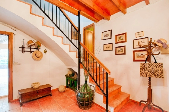 Finca in Gata de Gorgos zu verkaufen, Espace de vie 450 m², Baujahr 1900, + Ofen, Klimaanlage, Terrain 20000 m², 4 Chambres &agrave; coucher, 2 Badezimmer, Pool, ref.: AM-11846DA-34