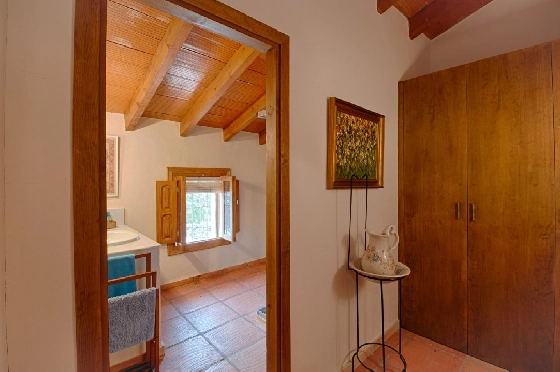 Finca in Gata de Gorgos zu verkaufen, Espace de vie 450 m², Baujahr 1900, + Ofen, Klimaanlage, Terrain 20000 m², 4 Chambres &agrave; coucher, 2 Badezimmer, Pool, ref.: AM-11846DA-38