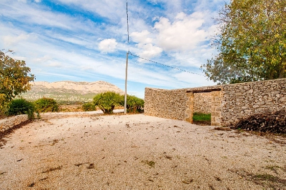 Finca in Gata de Gorgos zu verkaufen, Espace de vie 450 m², Baujahr 1900, + Ofen, Klimaanlage, Terrain 20000 m², 4 Chambres &agrave; coucher, 2 Badezimmer, Pool, ref.: AM-11846DA-49