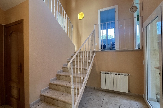Villa in Gata de Gorgos(Monte Pedreguer) zur Ferienvermietung, Espace de vie 180 m², Baujahr 2006, + Ofen, Klimaanlage, Terrain 600 m², 3 Chambres &agrave; coucher, 3 Badezimmer, Pool, ref.: T-0624-11