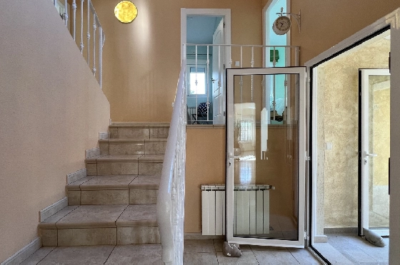Villa in Gata de Gorgos(Monte Pedreguer) zur Ferienvermietung, Espace de vie 180 m², Baujahr 2006, + Ofen, Klimaanlage, Terrain 600 m², 3 Chambres &agrave; coucher, 3 Badezimmer, Pool, ref.: T-0624-12