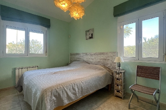 Villa in Gata de Gorgos(Monte Pedreguer) zur Ferienvermietung, Espace de vie 180 m², Baujahr 2006, + Ofen, Klimaanlage, Terrain 600 m², 3 Chambres &agrave; coucher, 3 Badezimmer, Pool, ref.: T-0624-15