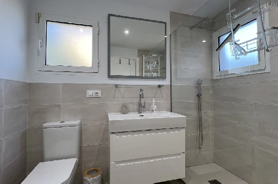 Villa in Gata de Gorgos(Monte Pedreguer) zur Ferienvermietung, Espace de vie 180 m², Baujahr 2006, + Ofen, Klimaanlage, Terrain 600 m², 3 Chambres &agrave; coucher, 3 Badezimmer, Pool, ref.: T-0624-24