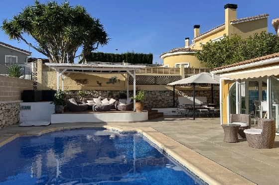Villa in Gata de Gorgos(Monte Pedreguer) zur Ferienvermietung, Espace de vie 180 m², Baujahr 2006, + Ofen, Klimaanlage, Terrain 600 m², 3 Chambres &agrave; coucher, 3 Badezimmer, Pool, ref.: T-0624-30