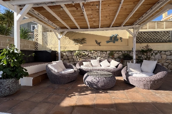 Villa in Gata de Gorgos(Monte Pedreguer) zur Ferienvermietung, Espace de vie 180 m², Baujahr 2006, + Ofen, Klimaanlage, Terrain 600 m², 3 Chambres &agrave; coucher, 3 Badezimmer, Pool, ref.: T-0624-33